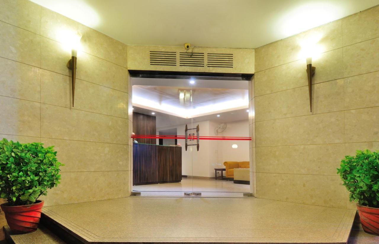 Hotel Aura @Airport Nueva Delhi Exterior foto
